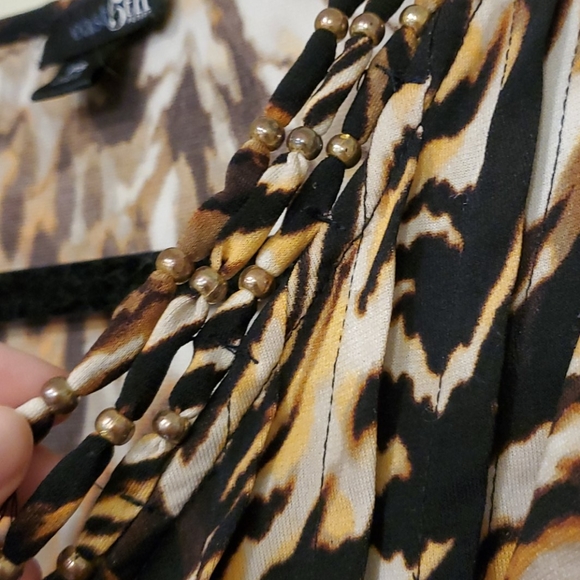 Tiger print top - Picture 3 of 4